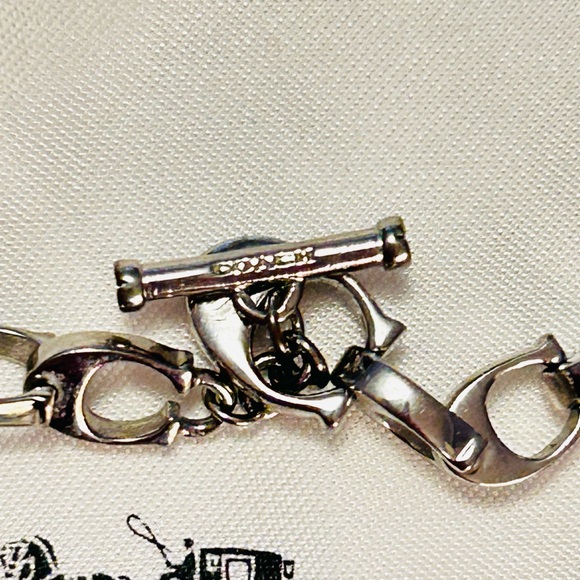 Coach Small Signature Kissing C's Bracelet - Picture 5 of 9